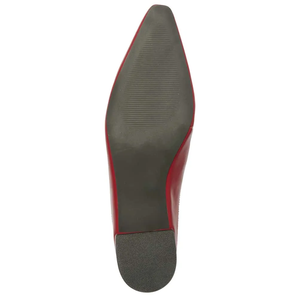 Bacall Flat in Red Smooth
