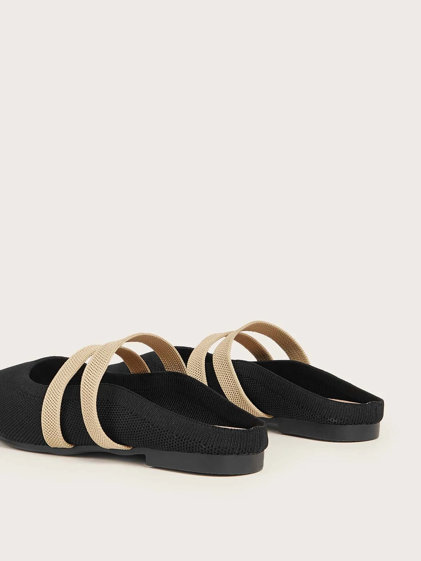 Cuccoo Minimalist Point Toe Flat Mules
