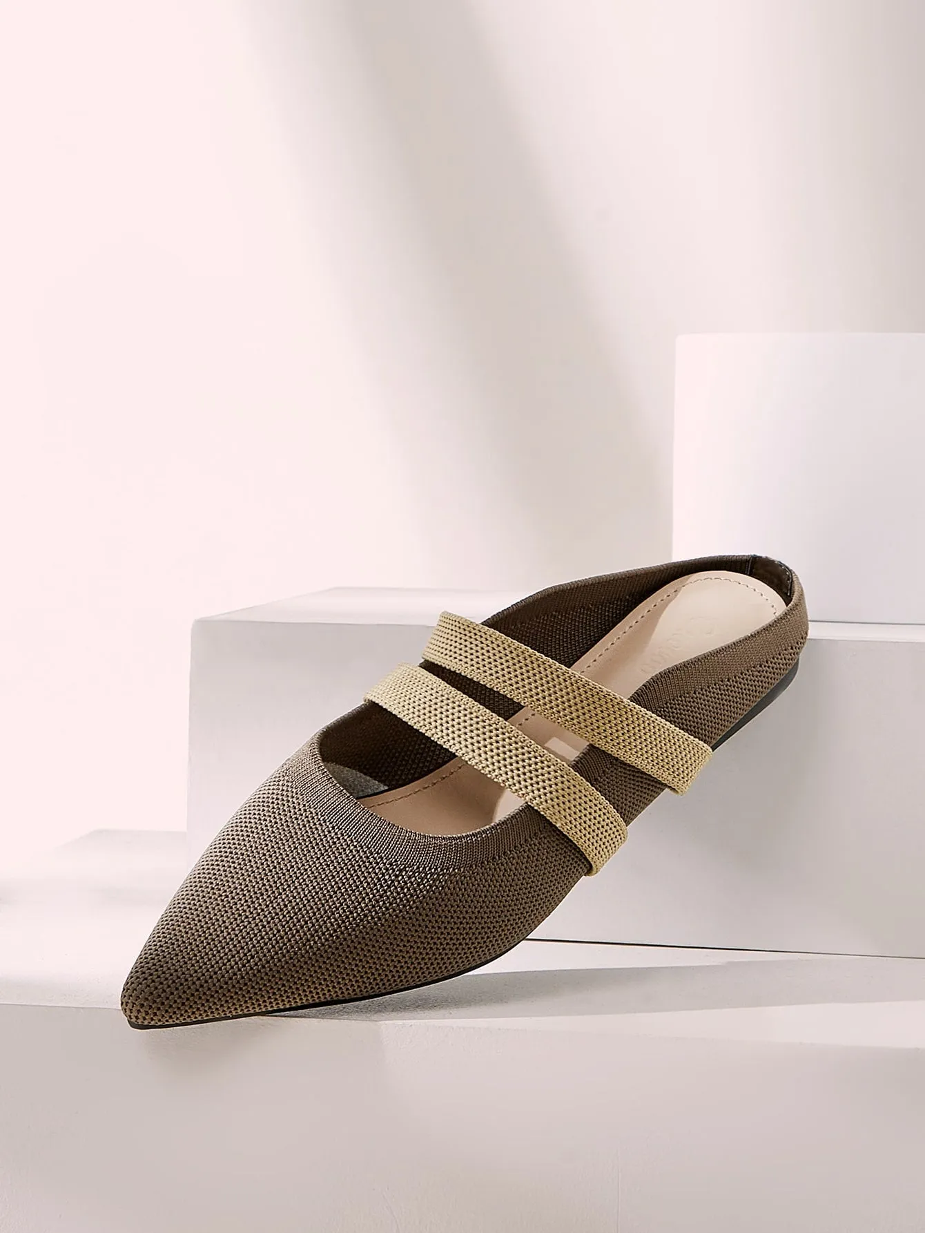Cuccoo Minimalist Point Toe Flat Mules