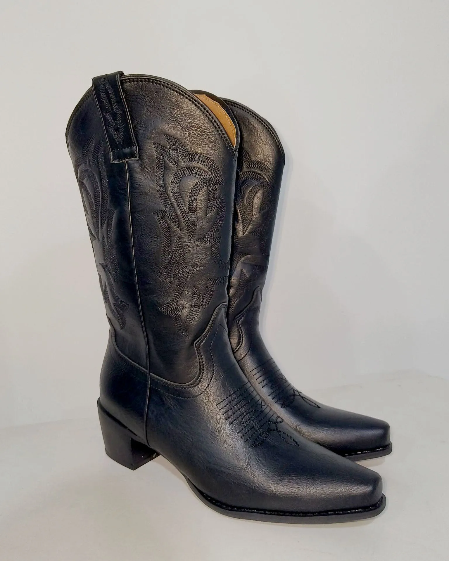 elveswallet Pointed toe embroidery mid-heel western boots