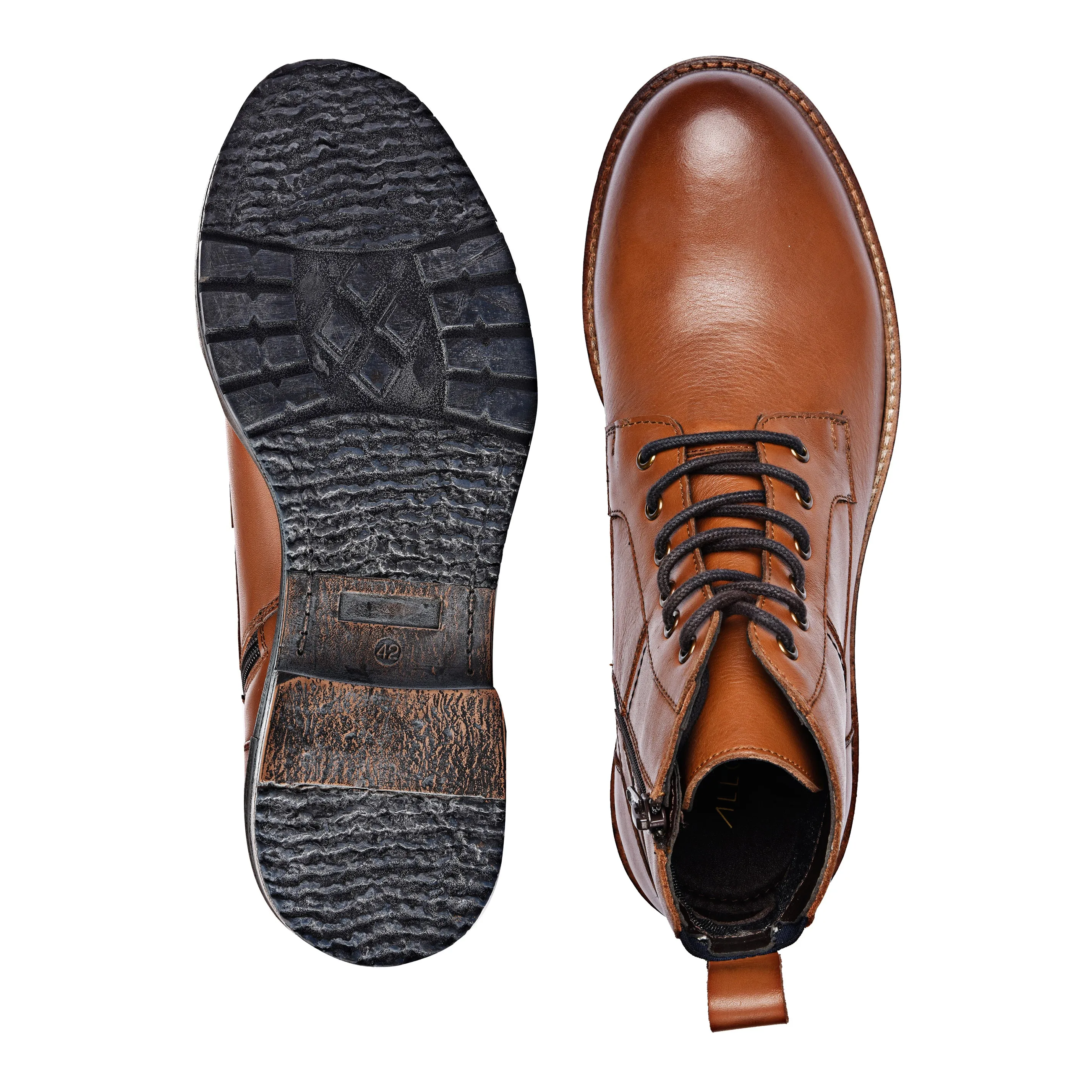 Gaetan Plain Toe Ankle Boots