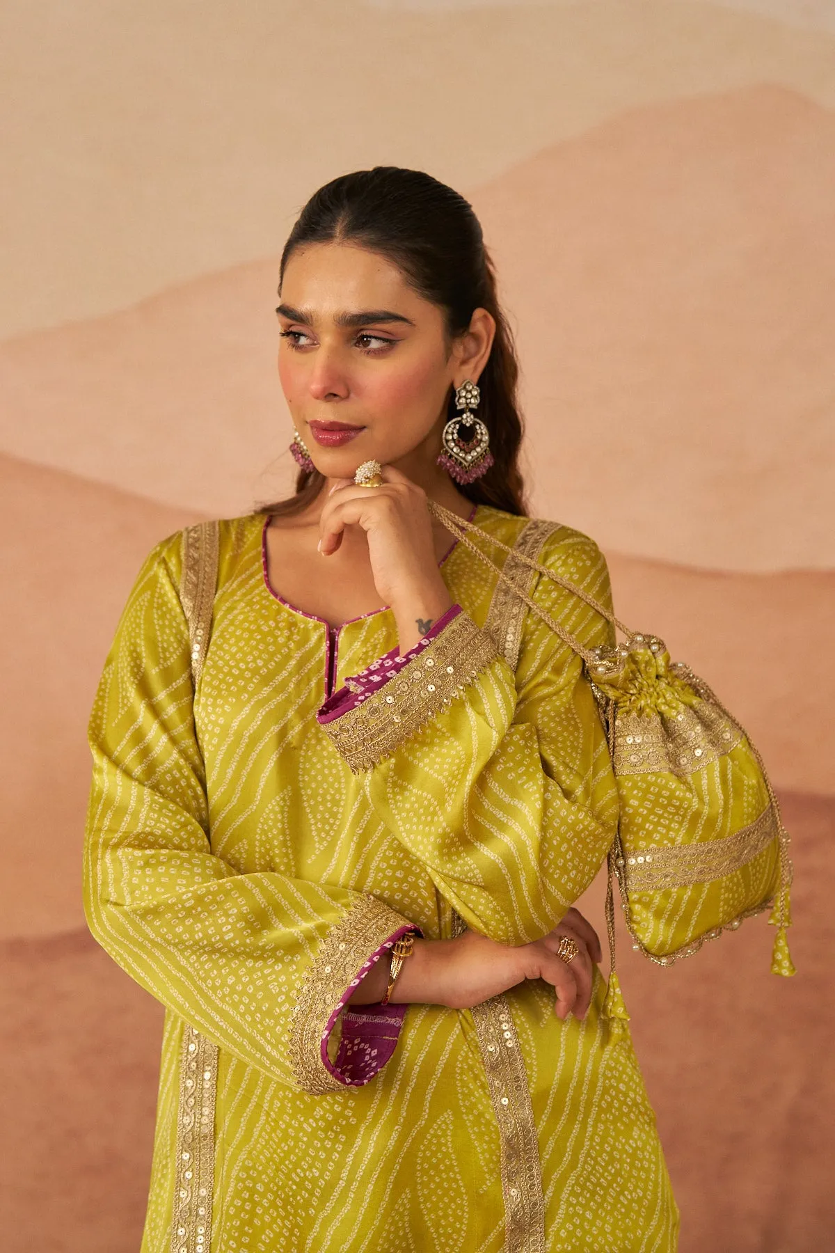 Patori Bandhej Phiran Set With Potli