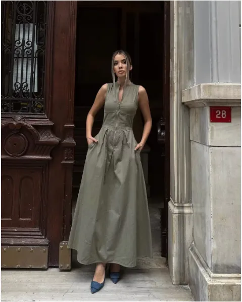 Sage Luxe Structured Maxi Dress - Women Fashion Round Collar Sleeveless Pleated Slim Elegant Solid Half Zipper A-line Dresse Girl's Casual High Street Robe
