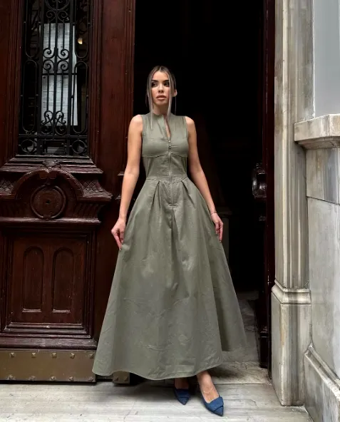 Sage Luxe Structured Maxi Dress - Women Fashion Round Collar Sleeveless Pleated Slim Elegant Solid Half Zipper A-line Dresse Girl's Casual High Street Robe