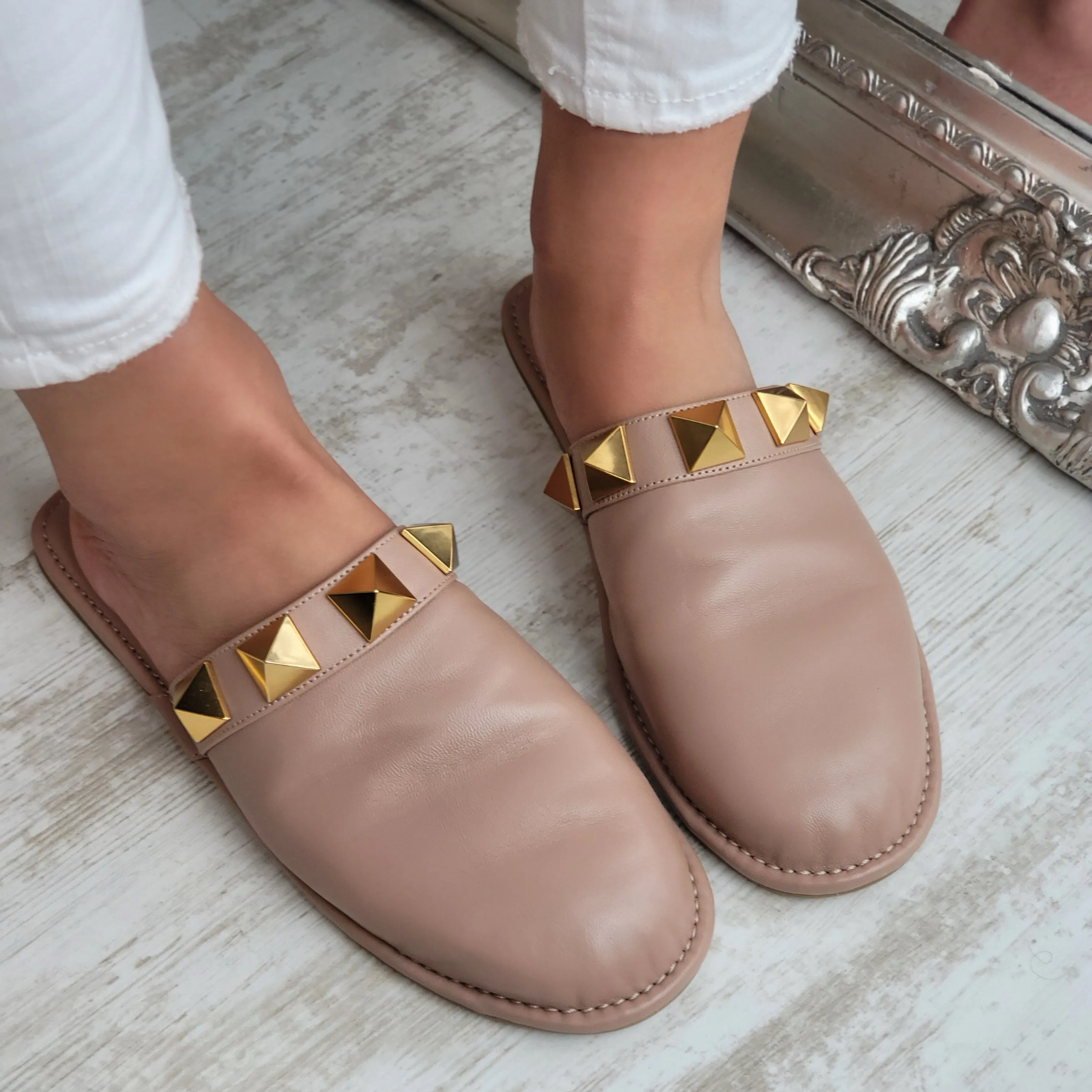 VALENTINO GARAVANI ROMAN STUD MULES EU 38/ UK 5