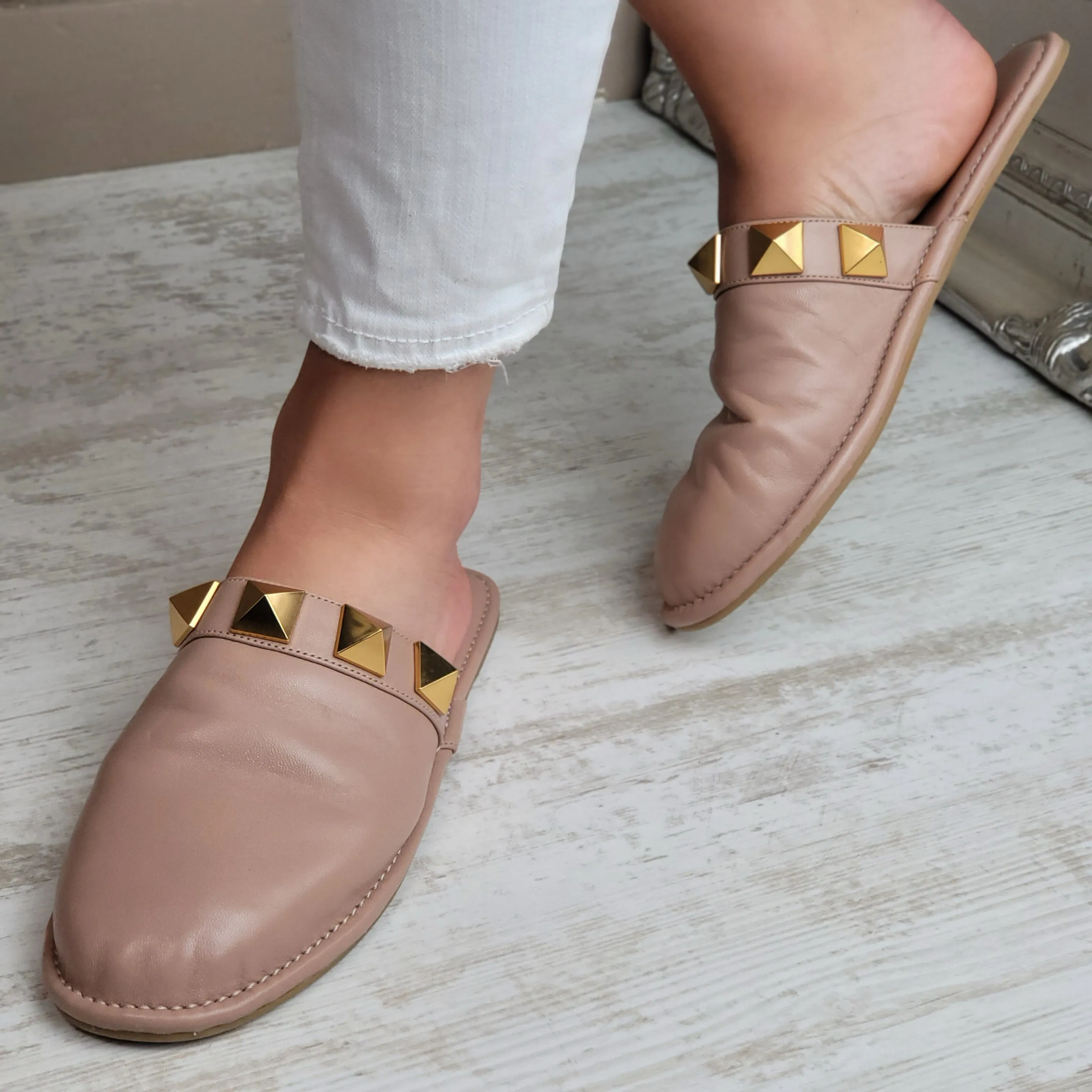 VALENTINO GARAVANI ROMAN STUD MULES EU 38/ UK 5