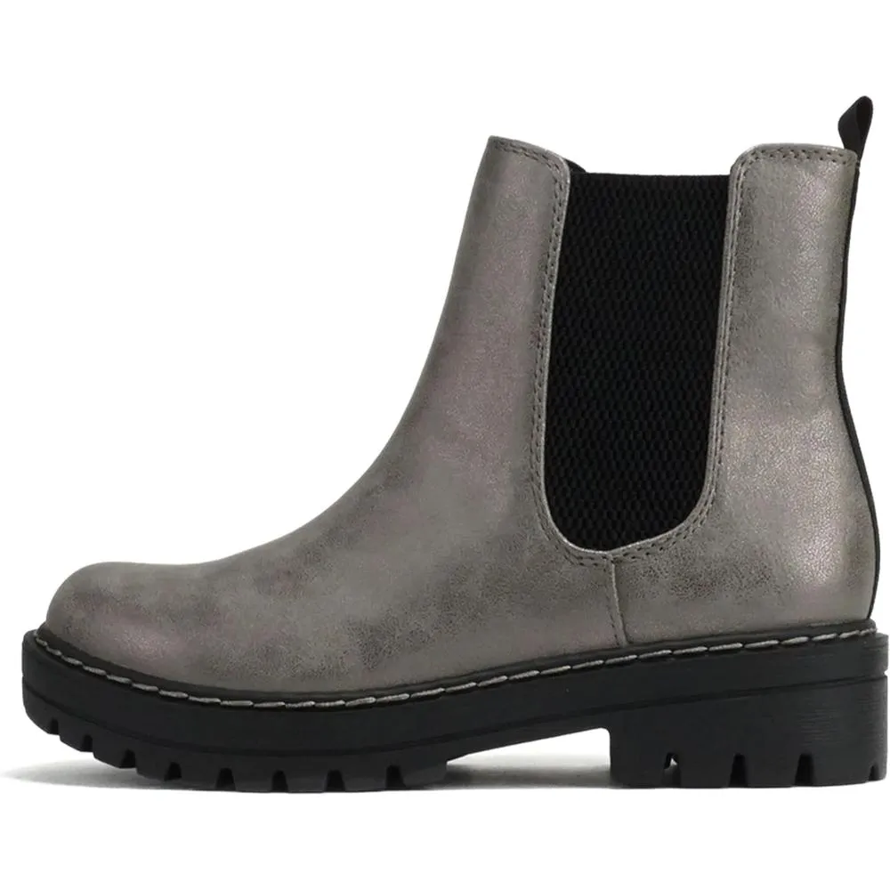 Versatile Comfy Chelsea Boots