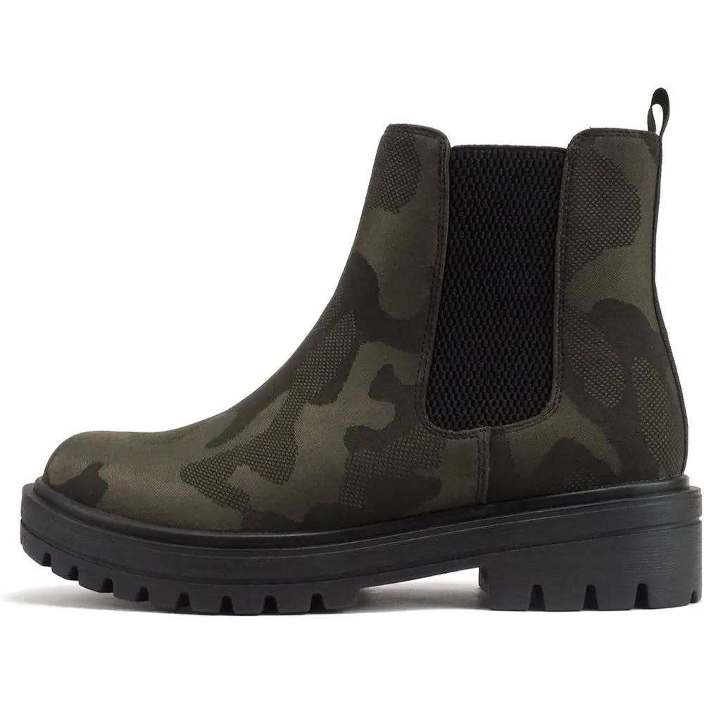 Versatile Comfy Chelsea Boots