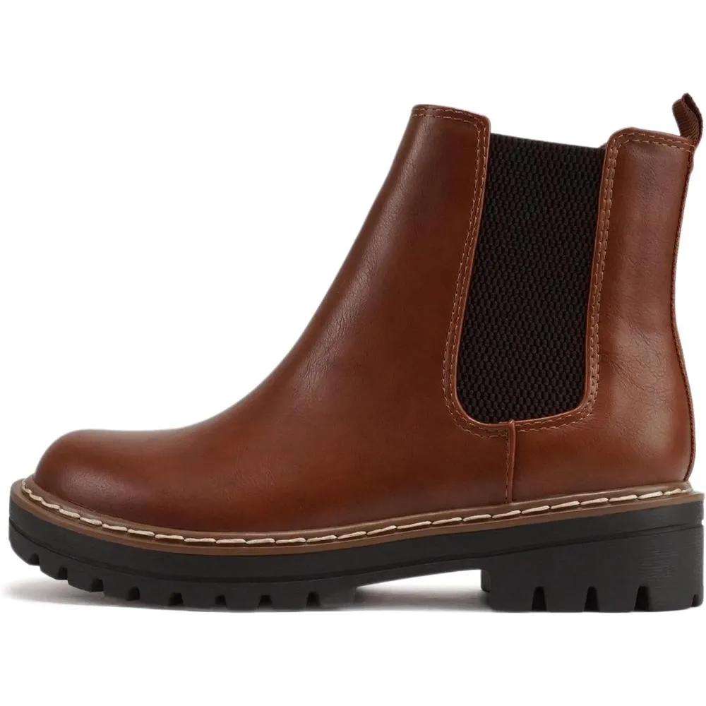 Versatile Comfy Chelsea Boots